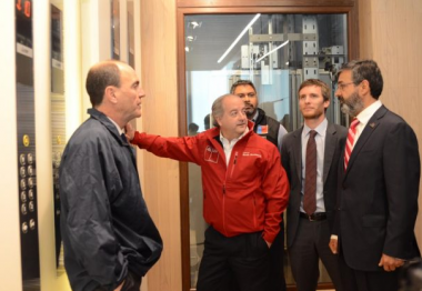 Normativa del MINVU exigirá que instaladores y mantenedores de ascensores estén certificados por ChileValora