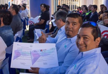 Trabajadores del sector portuario de Arica reciben certificación
