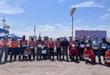 Trabajadores de Pampa Camarones certifican sus competencias en perfiles mineros
